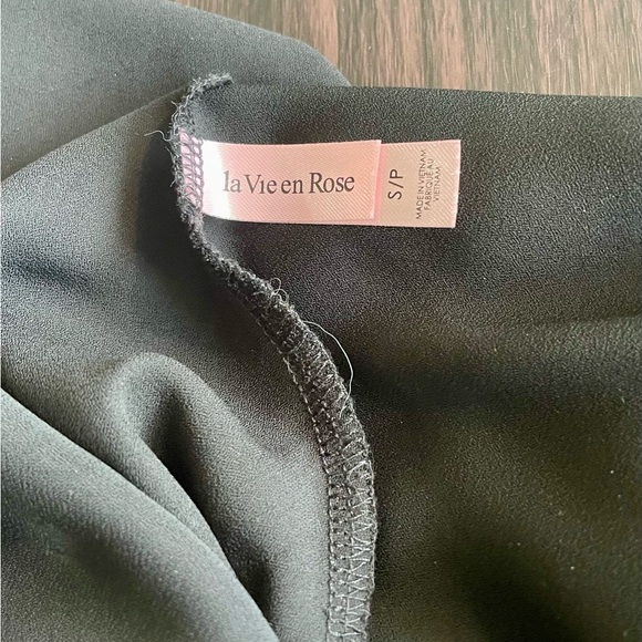 Little Black Dress - Picture 3 of 4